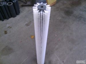 Une brosse rotative à garnissage dense, équipée de poils souples et denses, idéalement adaptés au nettoyage des panneaux solaires.